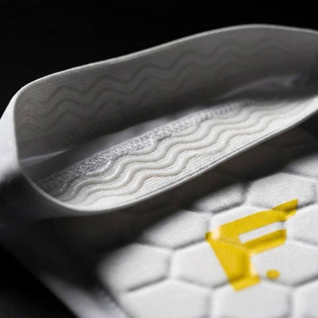 Protège-tibias intégrés Footloop™ Shin Pro